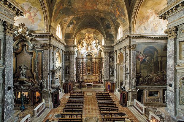 Chiesa degli scalzi Venezia, il pavimento bianco e rosso