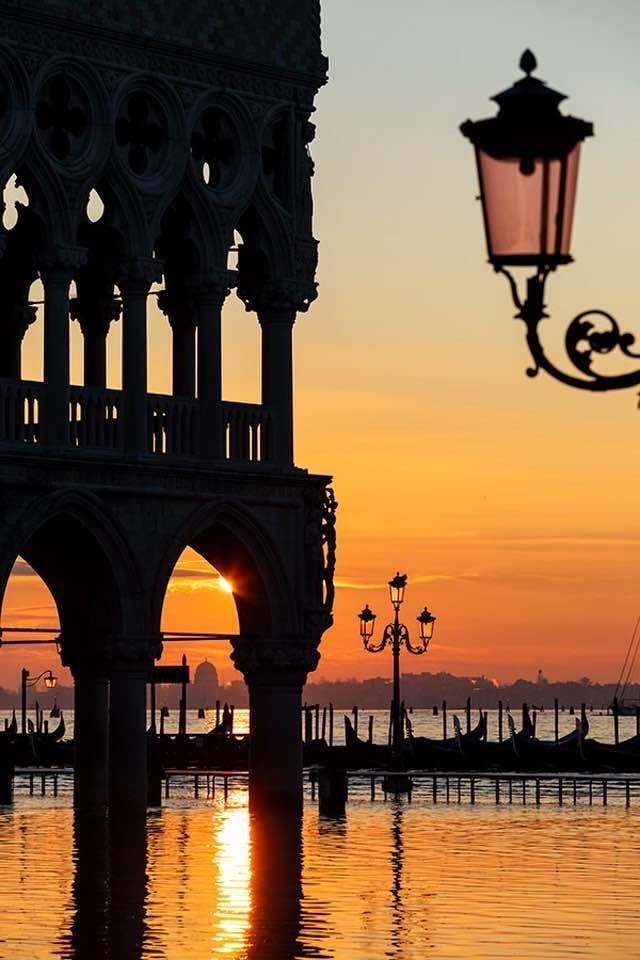 Palazzo Ducale a Venezia al tramonto