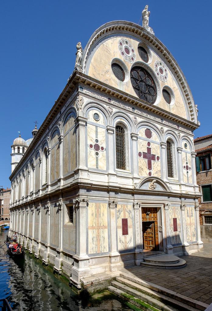 chiesa di santa maria dei miracoli venezia