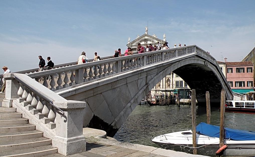 Ponte degli scalzi Venezia