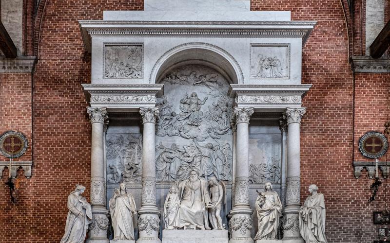 Basilica dei Frari: monumento funebre a Tiziano