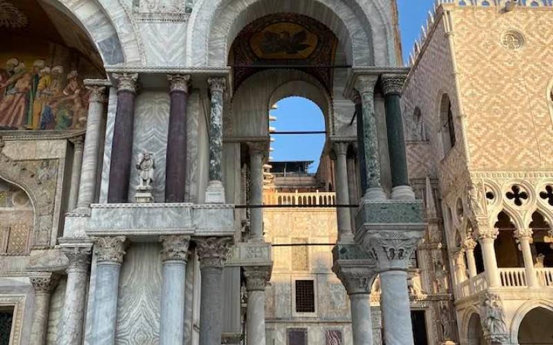 Basilica di San Marco, Venezia, l'angolo verso la piazzetta
