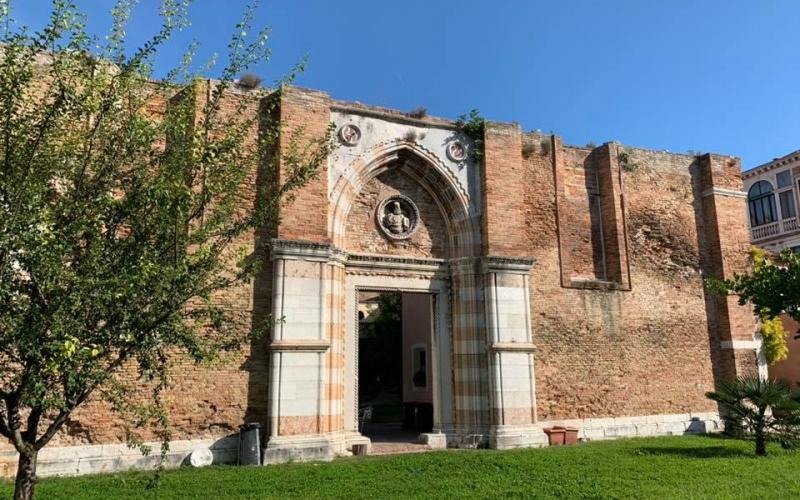 Chiesa dei Servi a Venezia: resti della facciata principale