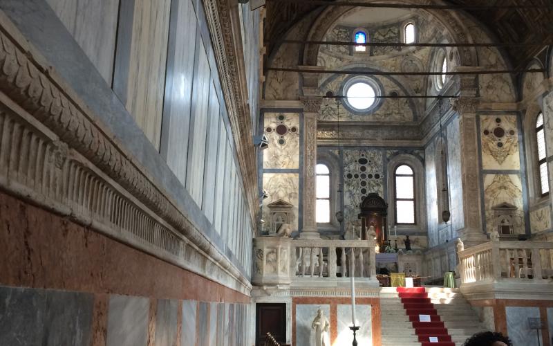 I pavimenti della chiesa di Santa Maria dei Miracoli