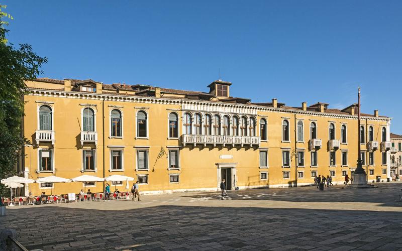 1545 Palazzo Loredan a San Stefano