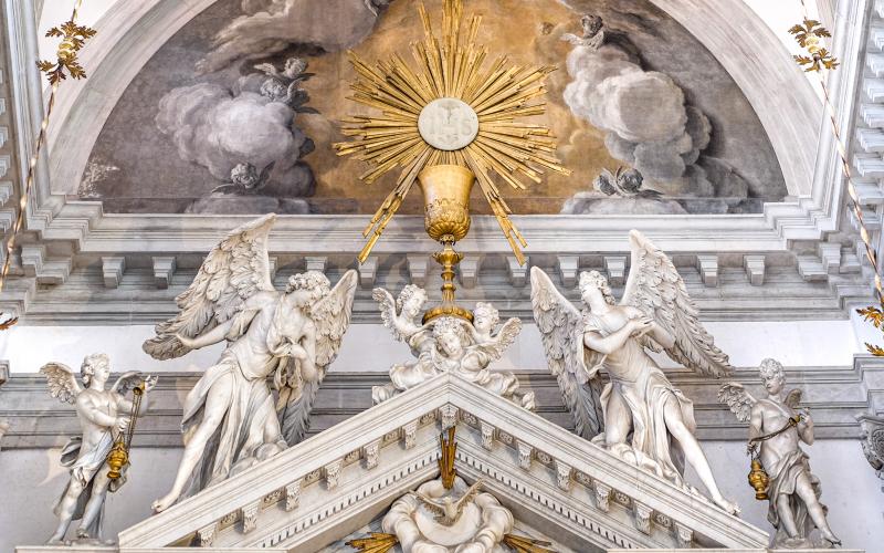 Altare della Chiesa di San Stae, Venezia