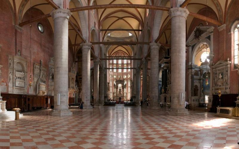 Interni della chiesa di San Giovanni e Paolo a Venezia