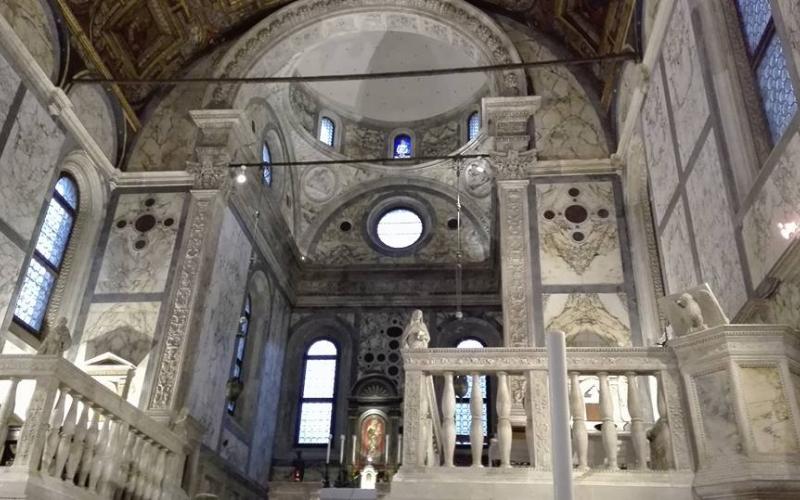 Altare chiesa di Santa Maria dei Miracoli a Venezia