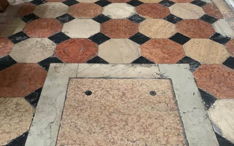 Pavimento in marmo della chiesa dei Tolentini a Venezia