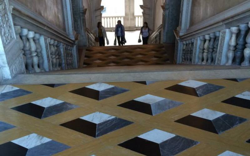 Pianerottoli in marmo intarsiato a Palazzo Ducale, Venezia